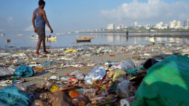نصف نفايات الكوكب البلاستيكية بتوقيع حفنة شركات عالمية