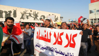 اوامر استقدام والقاء قبض بحق وزير ومحافظ سابقين في العراق بسبب “تهم فساد”