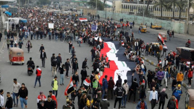 متظاهرو التحرير يستعيدون السيطرة على ساحتيّ الخلاني والوثبة وسط بغداد