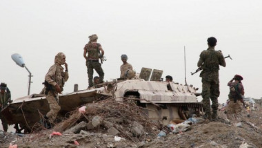 مقتل 11 جنديا يمنيا بصاروخ أطلقه الحوثيون على معسكر في جنوب اليمن