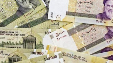انهيار العملة الإيرانية أمام الدولار واليورو