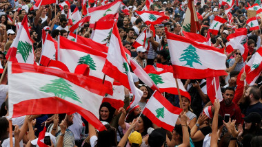 تظاهرات في شتى المناطق اللبنانية احتجاجا على تردي الأوضاع المعيشية