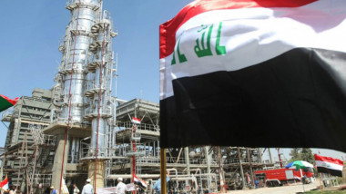 خيارات اقتصادية “صعبة” أمام العراق مع تدهور الإيرادات النفطية