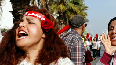 احتجاجات في تونس بعد استثناء بعض الأمهات من تخفيف رفع الحجر