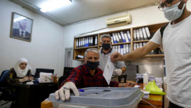 النظام يجري انتخابات تشريعية وسط أزمة معيشية حادة