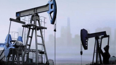 النفط يرتفع 0.9 %.. «برنت» فوق 48 دولارا و»الأمريكي» يتجاوز 45 دولارا