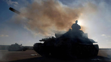 أمراء الحرب في ليبيا يحشدون للقتال بالعاصمة طرابلس