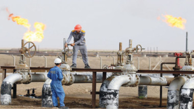 وزير النفط يكشف عن اتفاق عملاق”مع توتال الفرنسية لتطوير حقول الغاز