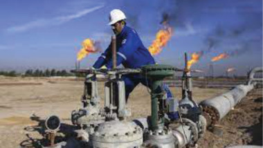 ولي العهد السعودي يبحث مع رئيس وزراء العراق أهمية رفع كفاءة إنتاج النفط