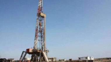 وزارة النفط تعتزم حفر ابار جديدة ضمن عقود استثمارية