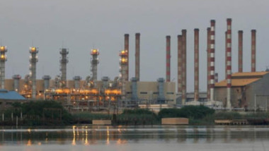 اقتصاديون يكشفون ثلاثة أبواب لاستثمار زيادة أسعار النفط في العراق