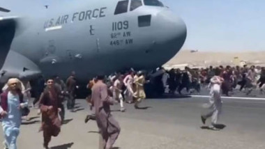 افغانستان باتت بأيدي طالبان وفوضى عارمة للهروب في مطار كابول