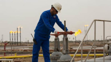 العراق يهدر ما قيمته 5،7 مليار دولار سنوياً جراء حرق الغاز المصاحب
