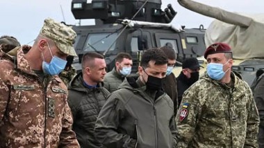 تقديرات أميركية تحذر من «تطويق كييف» وإطاحة الرئيس في يومين”
