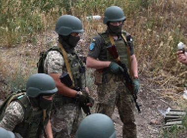 نيويورك تايمز: قوات الكوماندوز تنسق تدفق الأسلحة الغربية إلى أوكرانيا
