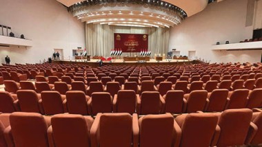 حلفاء الصدر يرفضون حضور جلسة البرلمان ما لم تتضمن التصويت على حله