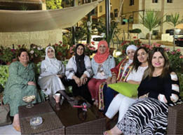 التشكيلية “مي النعيمي” تفتح صالوناً ثقافياً في عمان